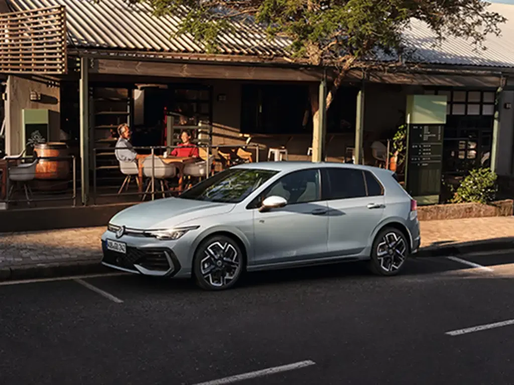 VW Golf R Line